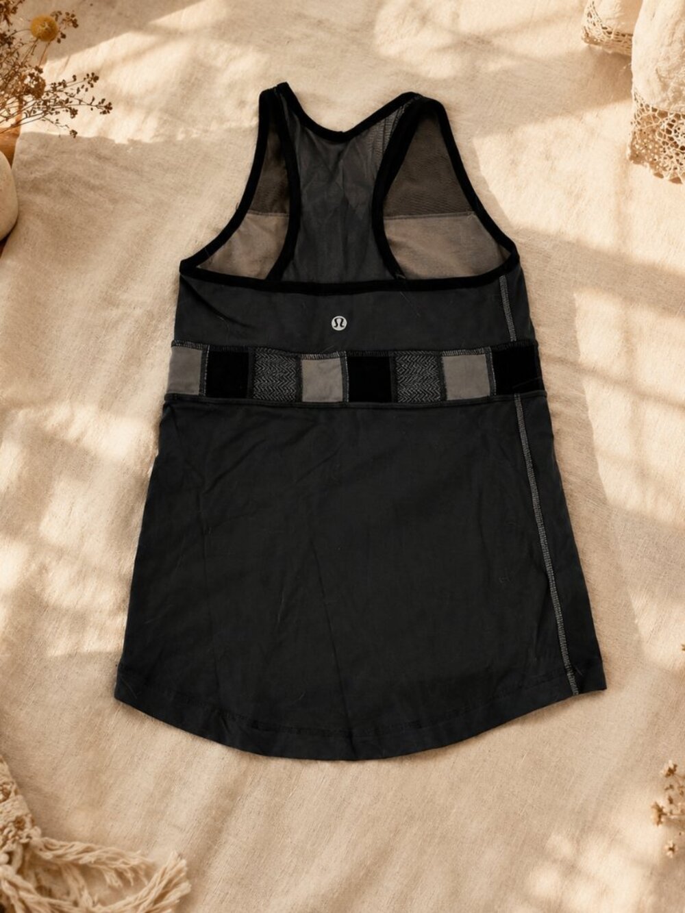 LULULEMON V-Neck Tank Racerback — Size Small - Picture 2 of 2